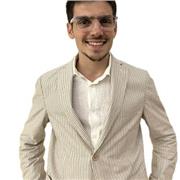 Se cerchi un insegnante che faccia davvero la differenza, scrivimi! Costruiremo un piano su misura per i tuoi traguardi